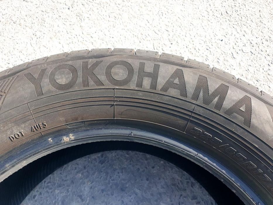летни гуми Yokohama Avid GT 225/65R17 - на 7400км

Продававам 2 б
