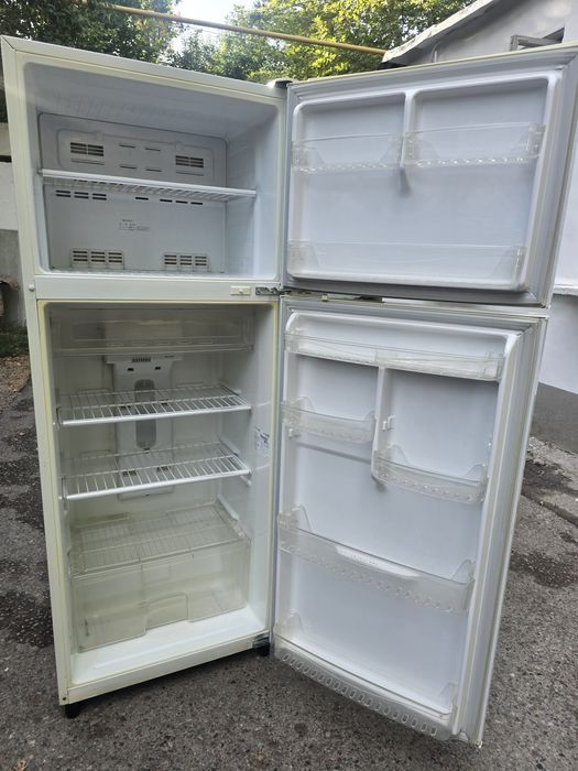 Продаётся холодильник