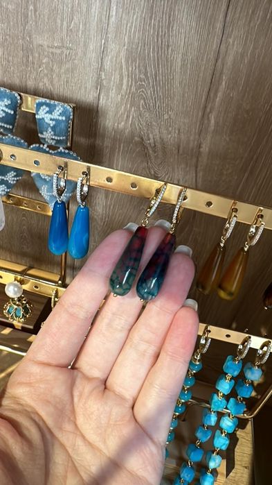 Новые серьги из натуральных камней