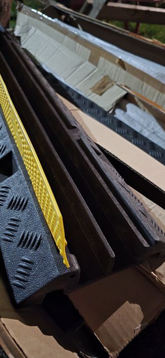 Rampă de protecție cabluri - patcablu