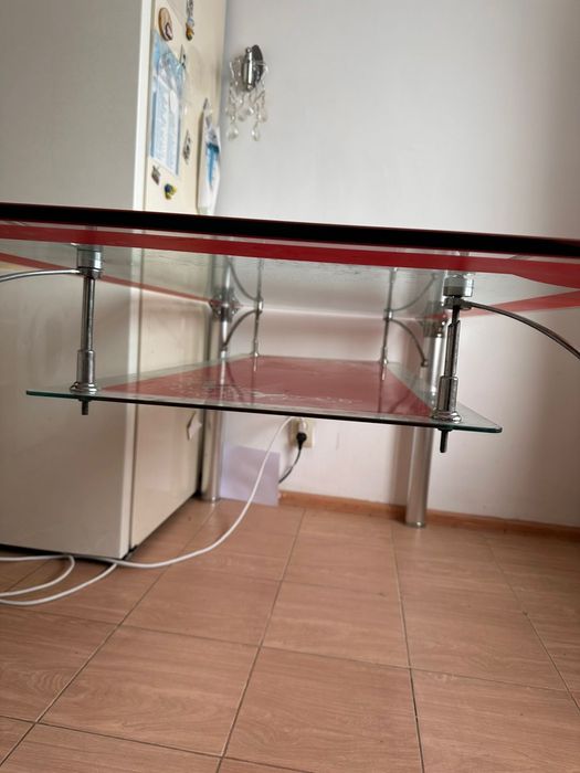 Продам стол стеклянный 160×80см