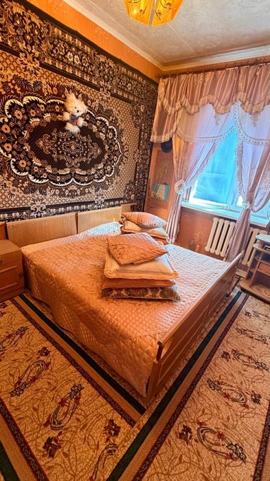 Спальный гарнитур