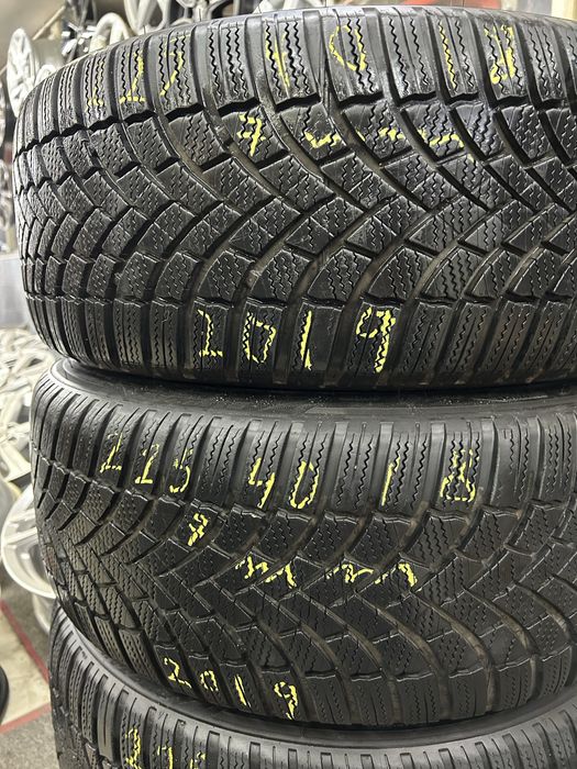 225/40/18 4 бр Зимни  Bridgestone