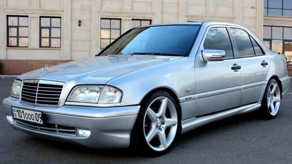 Бампер на мерседес w202 амг4.3,/3.6/,5.5/,/с тюнинг/