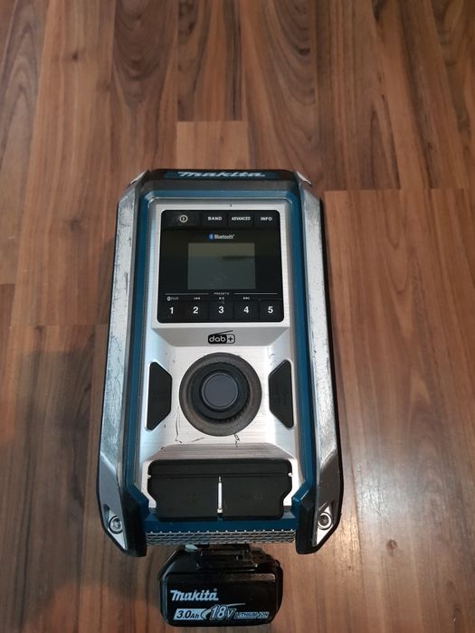 Radio Makita cu bluetooth