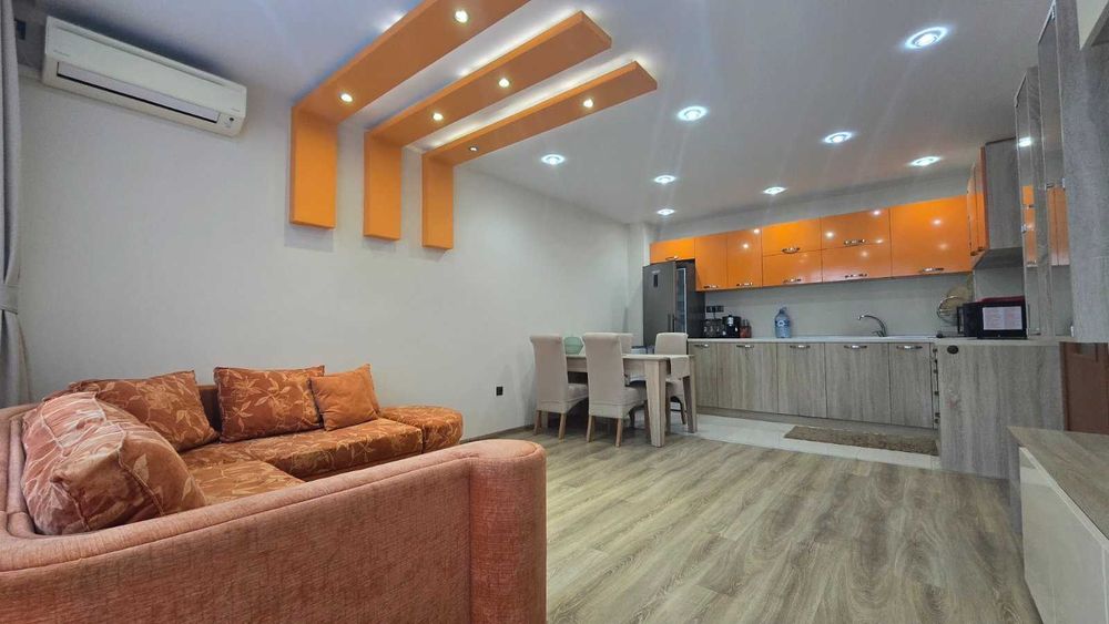 Център двустаен апартамент обзаведен