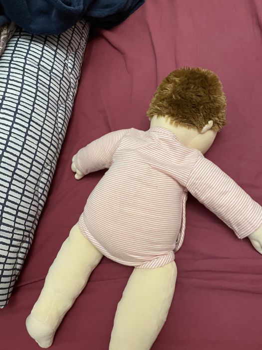 Реалистична кукла бебе