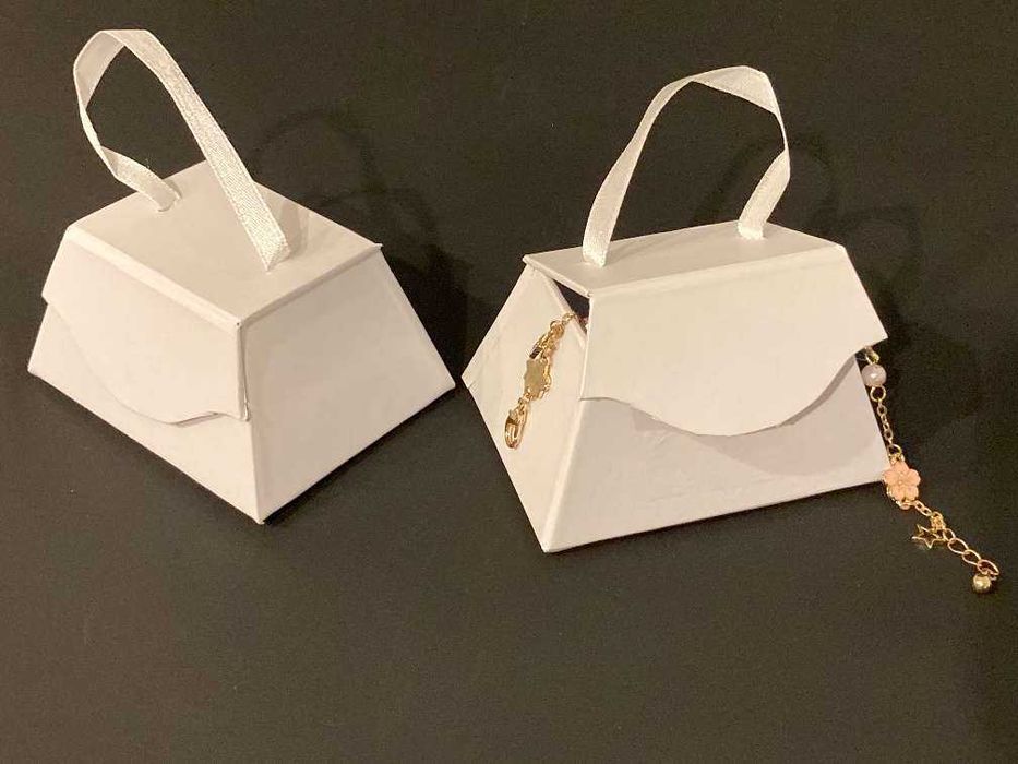 Луксозни подаръчни кутии с магнит и дръжка – 300 бр