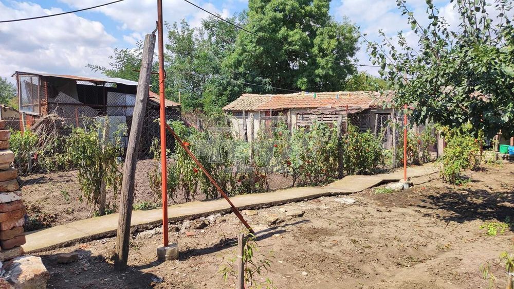 Продава се Къща в с. Преспа, Област Добрич - 65 кв.м за 462 €/кв.м - Снимка #16