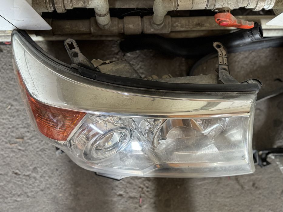 Фары land cruiser 200