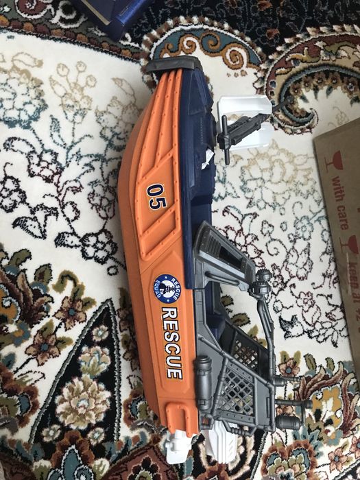 Игрушки для детей  в одной коробке 27 шт игрушек