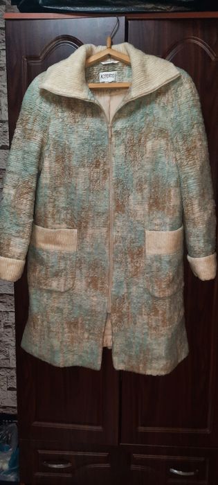 Пальто демисезонное