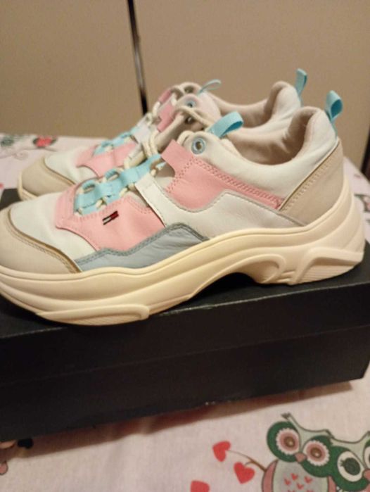 Adidași Tommy Hilfiger nr 38