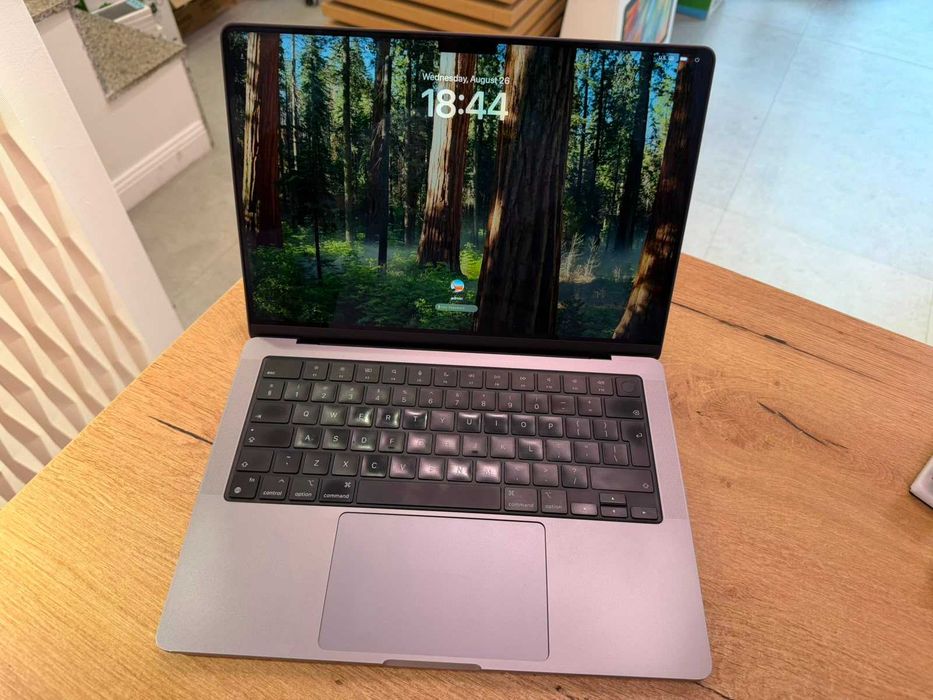 MacBook Pro 14 A2442 M1 Pro 16GB 512GB | Display Original Nou | Baterie 100% 1 Ciclu | Garantie 24 Luni