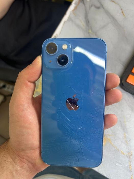 Продается iPhone 13