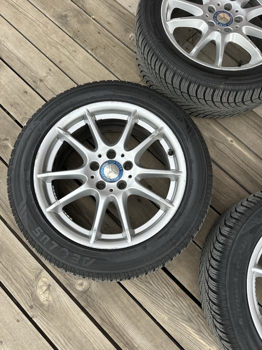 Оригинални гуми с джанти  Mercedes 4х 225/50R17