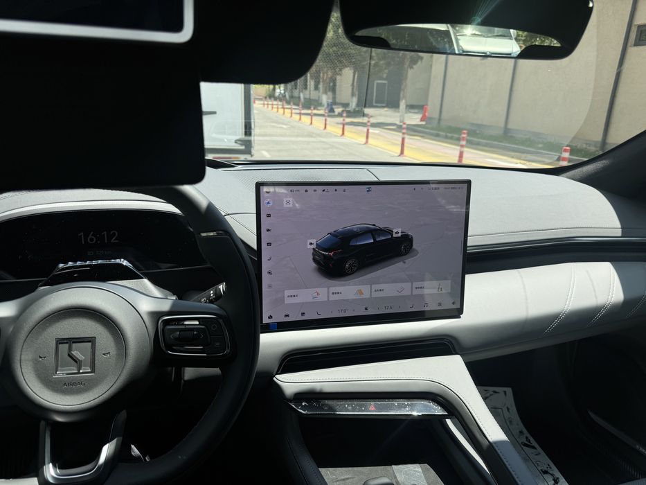 Zeekr 001 Рестайлинг 2024 y 787л/с km 650