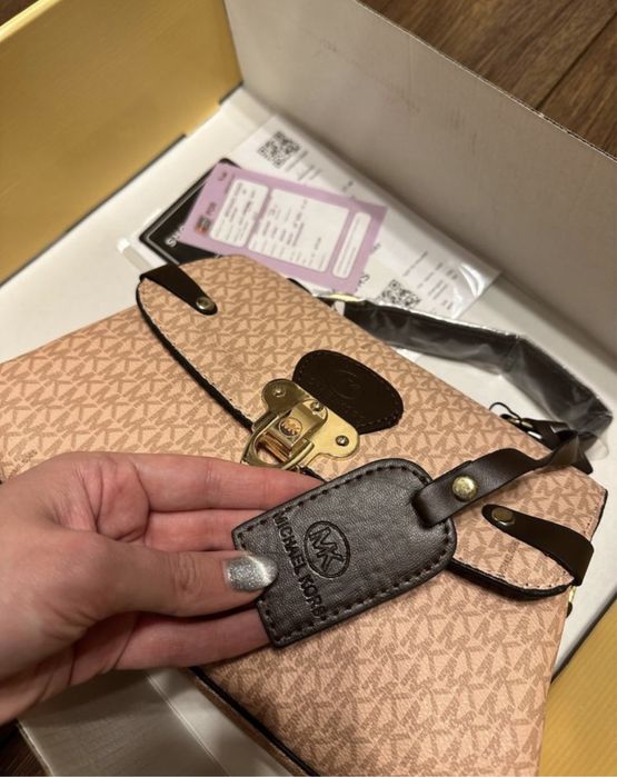 Чанта Michael Kors