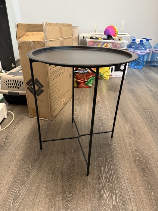 Продавам градинска масичка