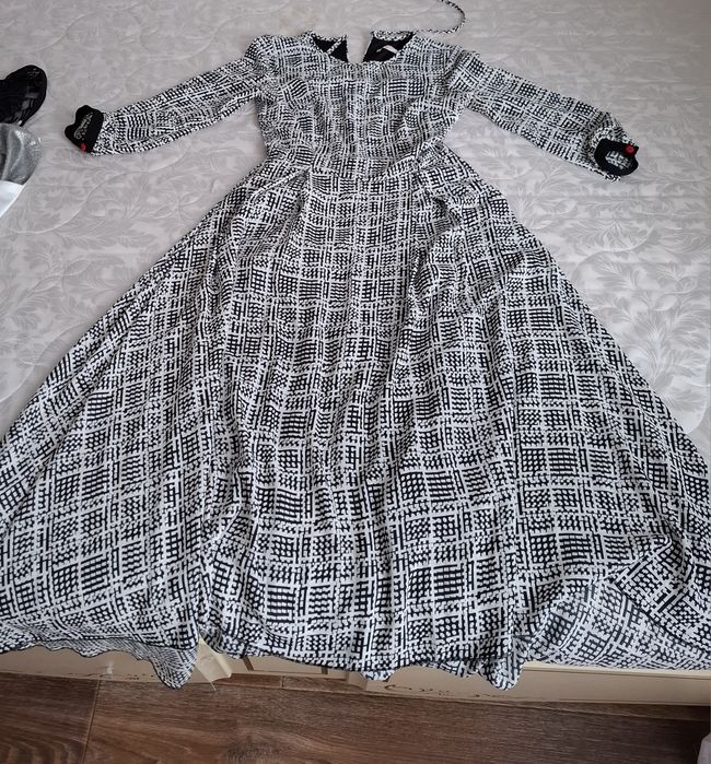 Продам длинное платье