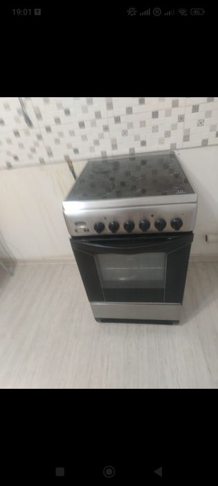 Продам ценсорную плиту с духовкой индезит