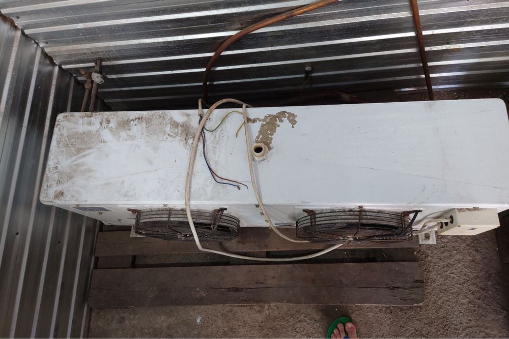 Срочно продам морозильную камеру