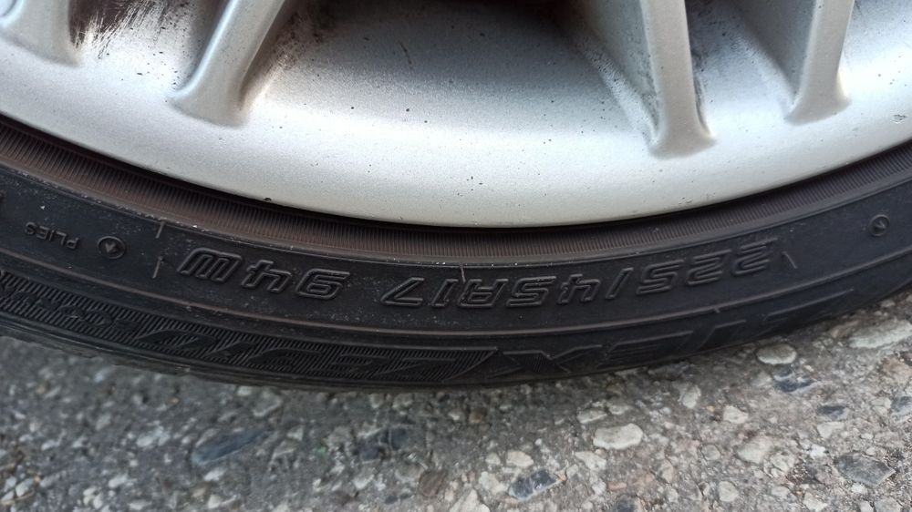 Джанти 17 и гуми 225/45 R17. За Мерцедес