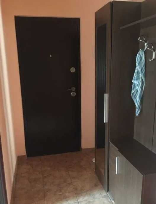 Дава се под наем Едностаен апартамент в Пловдив, Кършияка - 45 кв.м за 153 € - Снимка #2