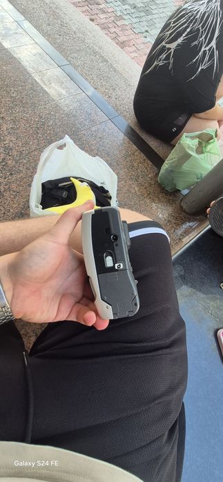 Продавам nikon nuvis 160i
