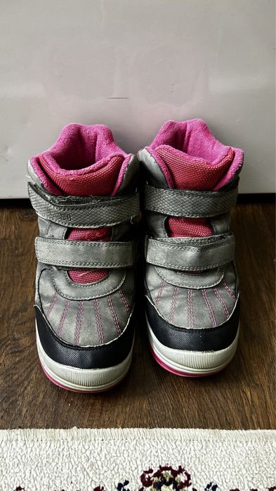 Продам на девочку сапоги розовые 29 размер