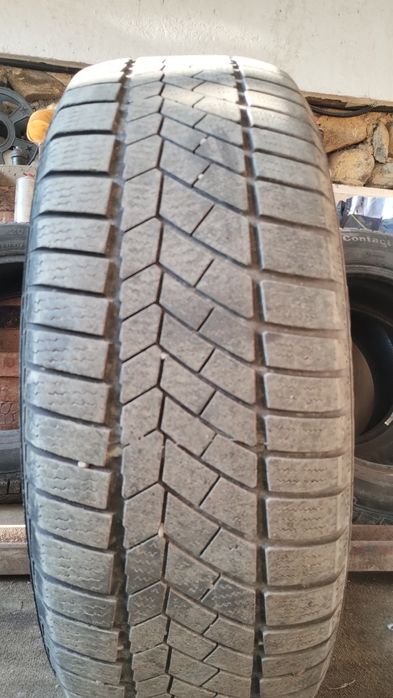 Vând cauciucuri 205/60/16
