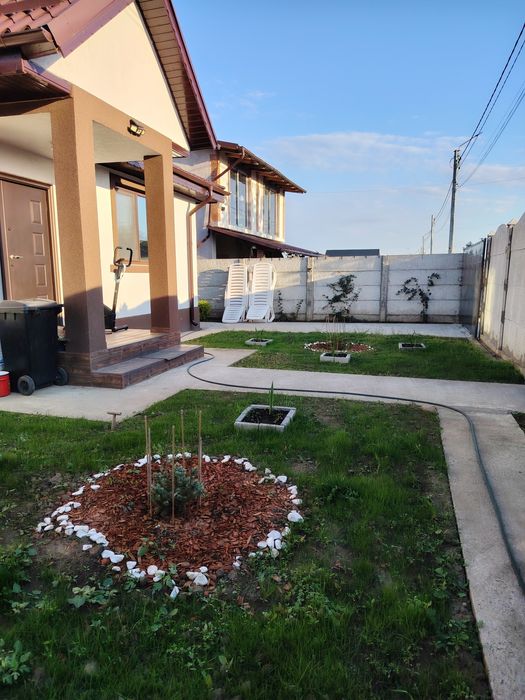 Casă de vânzare Cazasu