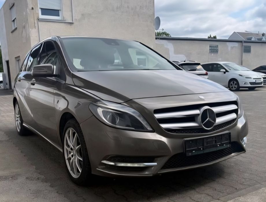 MERCEDES-BENZ B-Class 2013 — imagine 3