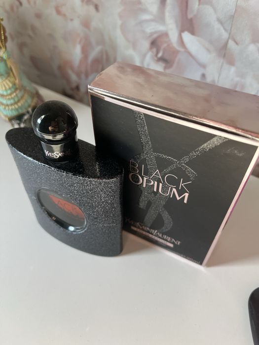 Yves Saint Laurent BLACK OPIUM