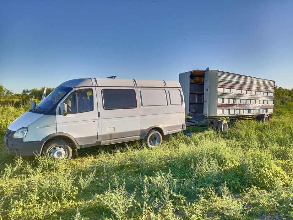 Прицеп пчеловодческий и газель