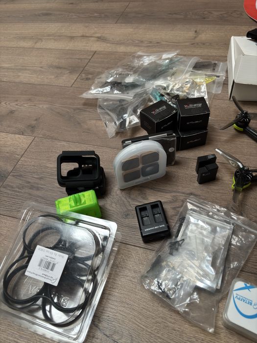 KIT FPV COMPLET RTF – 2 DRONE DJI O3 – iFlight Nazgul DC5 ECO 6S + BetaFPV Pavo20 O3 ELRS + DJI Goggles Integra + RadioMaster Boxer ELRS + GoPro