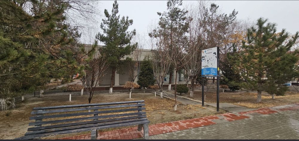 Markazda joylashgan bino sotiladi 541 M2