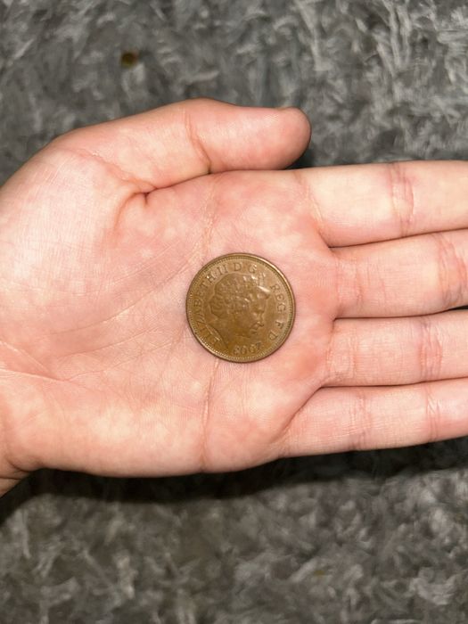 Vand moneda 2 pence din anul 2003