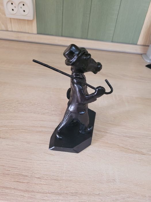 Продаются статуэтки