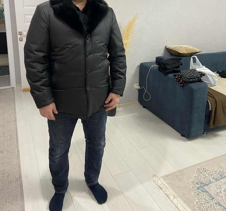 Продам стильную куртку