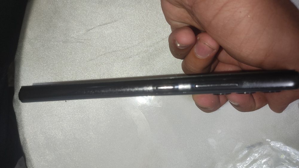 Samsung A32 4/128 Gb oynasi singan