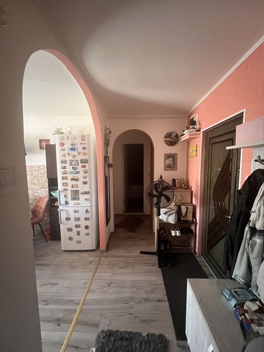 Apartament 2 camere decomandat, finisat modern, Intre Lacuri, zona Iulius Mall