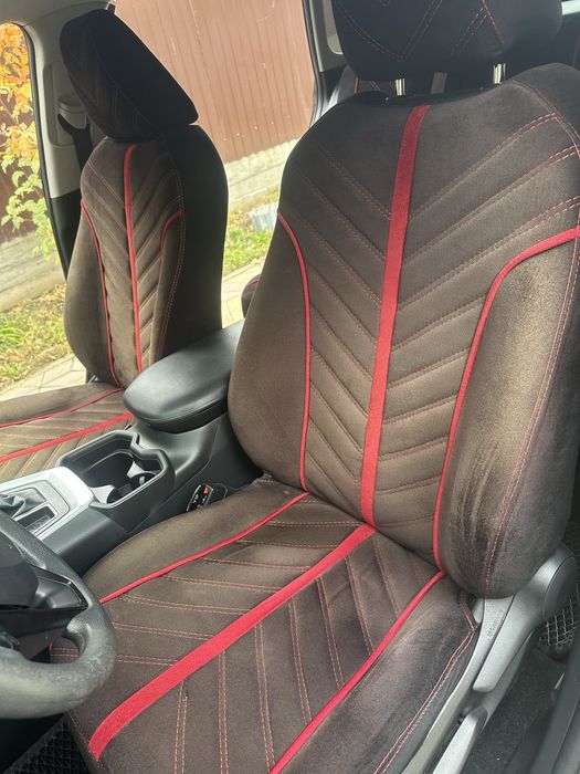 Чехлы на тойоту рав 4