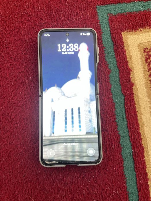 Samsung Z flip 4 мотоциклге обмен