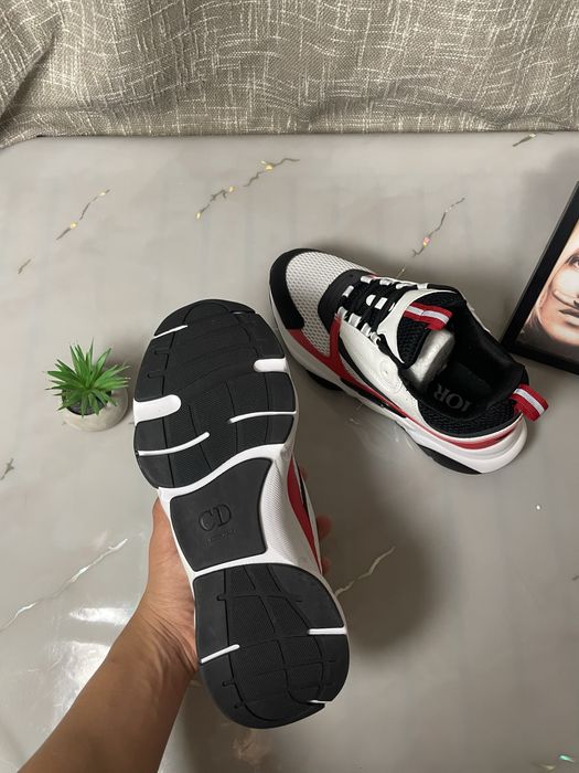 Dior b22 noi nouti