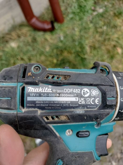 Vând autofiletanta Makita originală