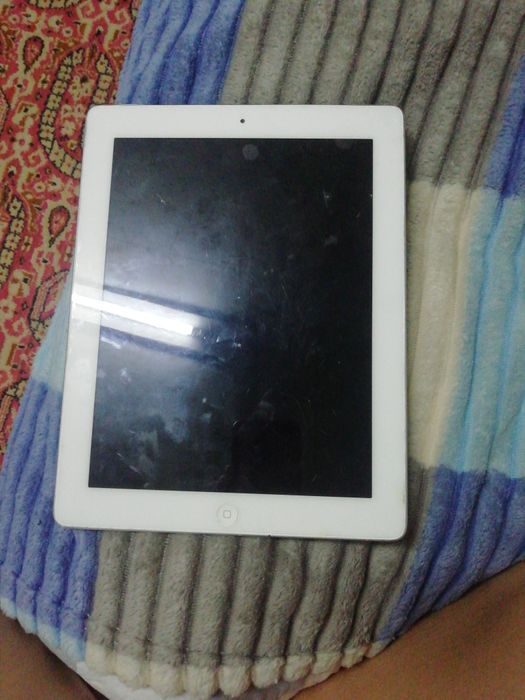 Продам айпад 16 гигабаит