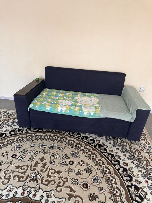 Продам диван подростковый