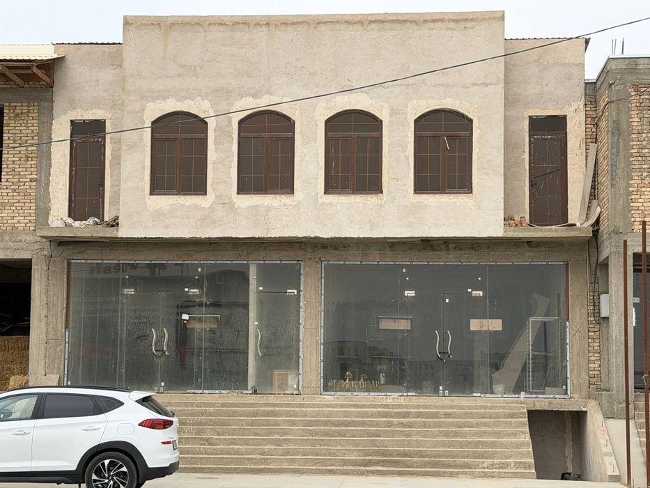 Ресторан, магазин, ишлаб чикаришга мулжалланган бино сотилади.