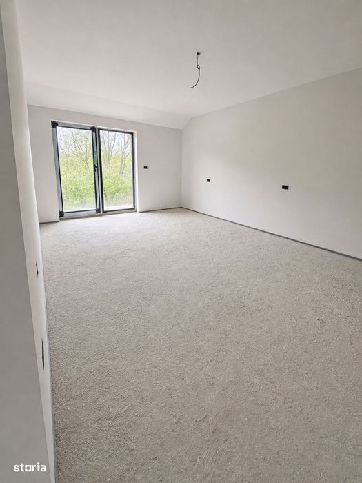 Casă mare Vișani 230 mp | 3 dormitoare + living 60 mp | teren 610 mp